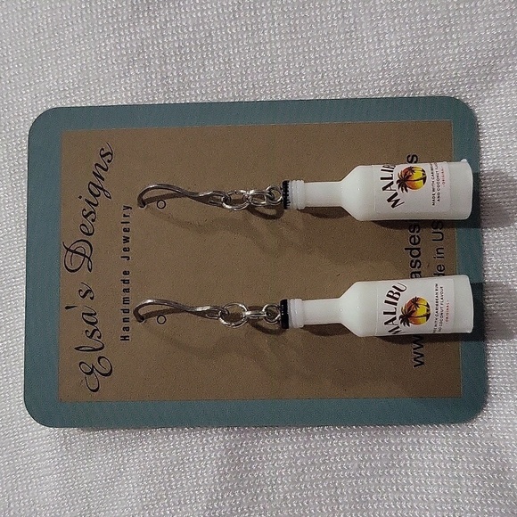 1175- Malibu Caribbean Rum Lover's Handmade Earrings NWT - Picture 1 of 4